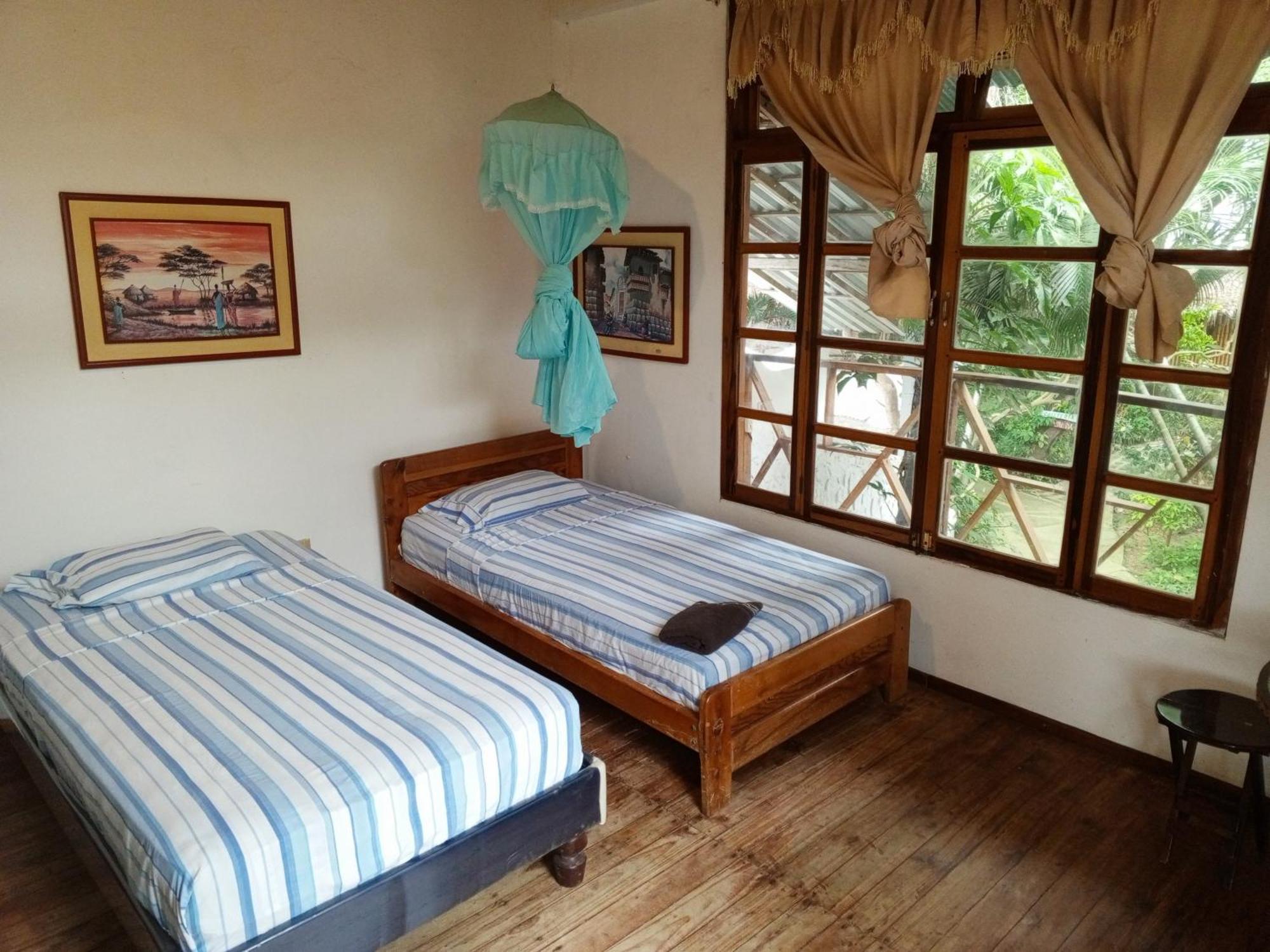 Bed And Breakfast Puerto López Exteriör bild