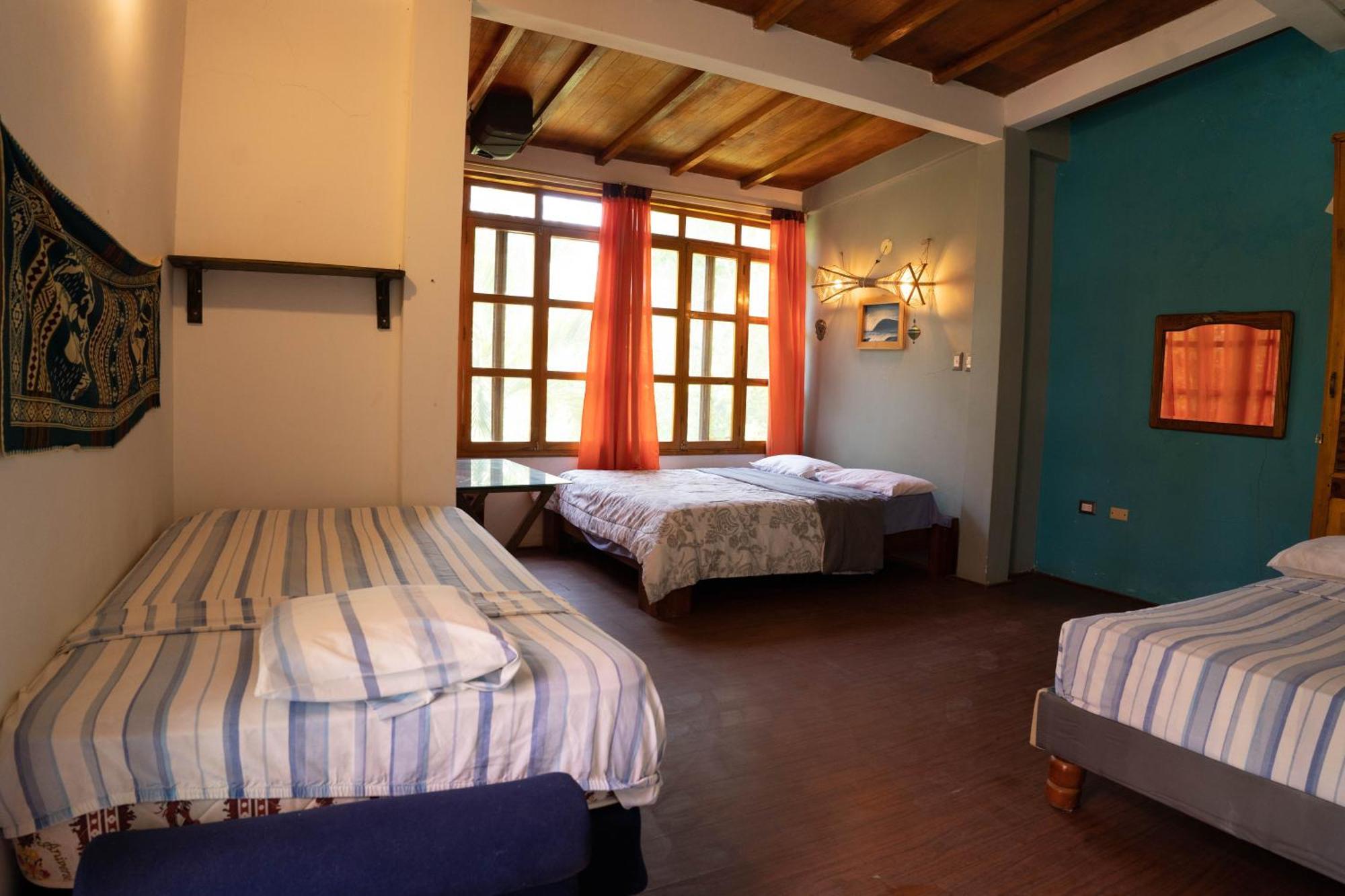 Bed And Breakfast Puerto López Exteriör bild