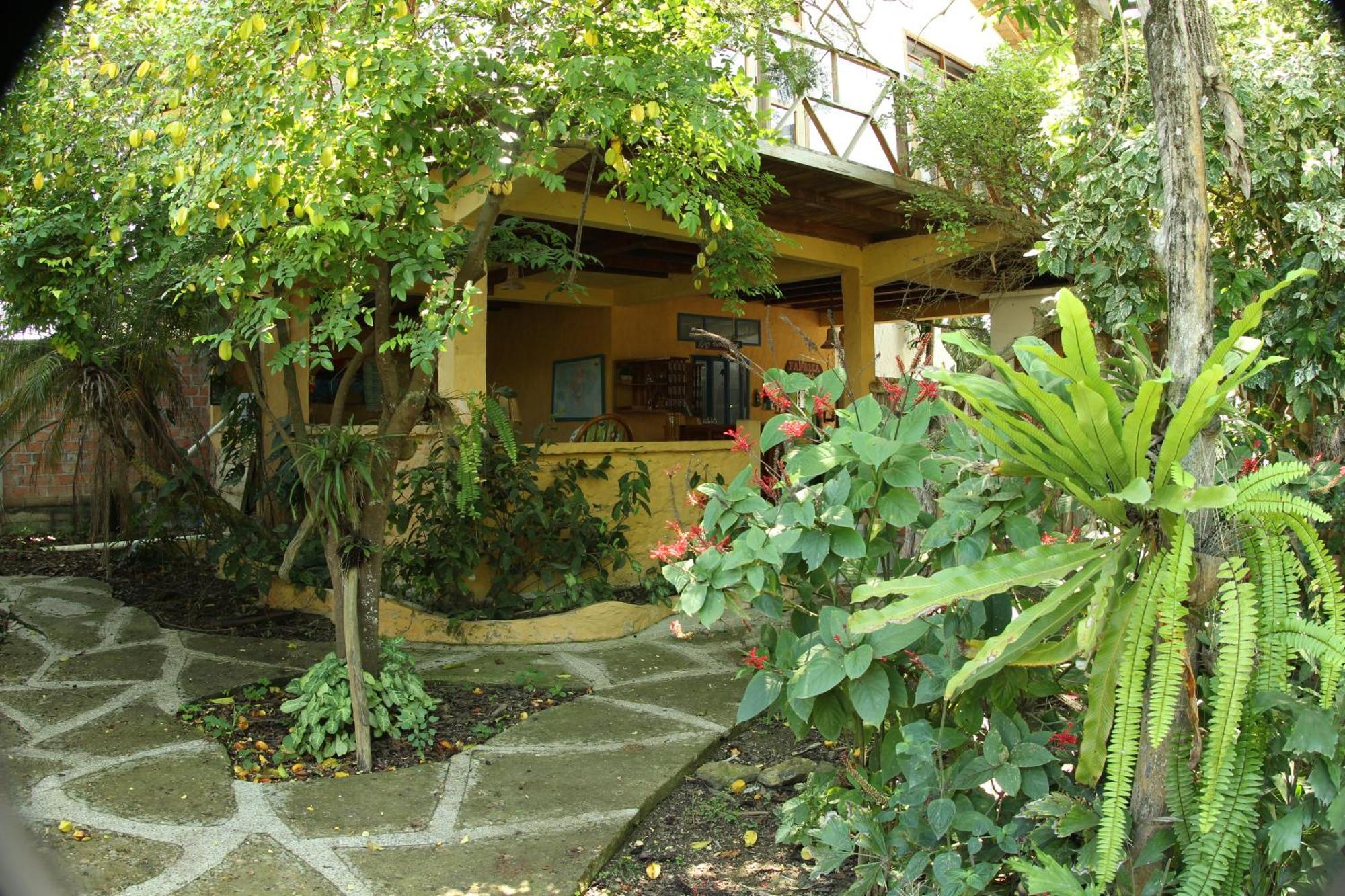 Bed And Breakfast Puerto López Exteriör bild