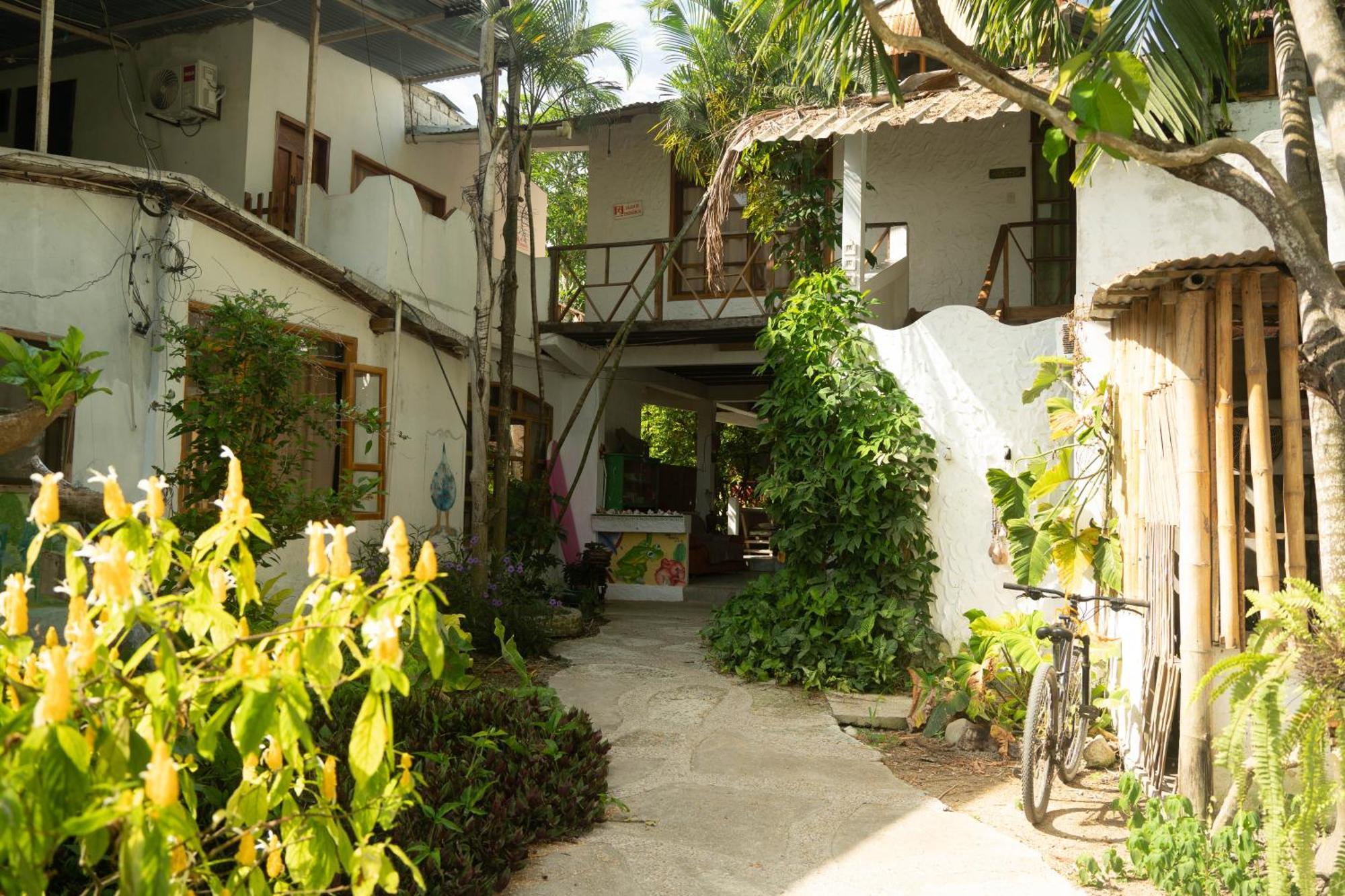 Bed And Breakfast Puerto López Exteriör bild